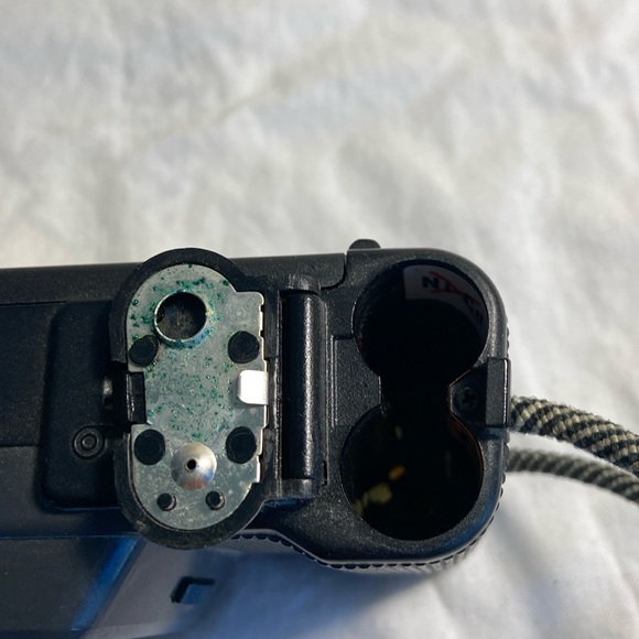 Vintage Cannon Snappy 50 35mm camera - Picture 8 of 10